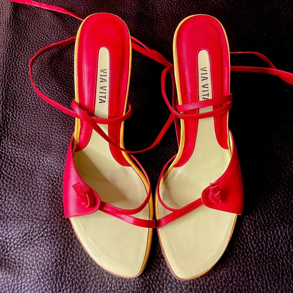 VIA VITA, 7 M Ankle Wrap Multi Colored Heeled Sandals Made in Italy.